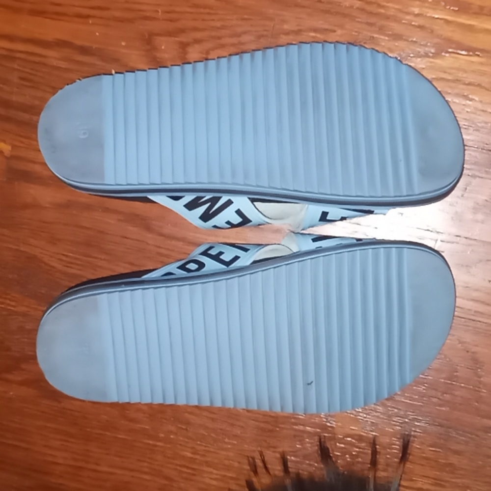 Slides - Picture 3 of 6